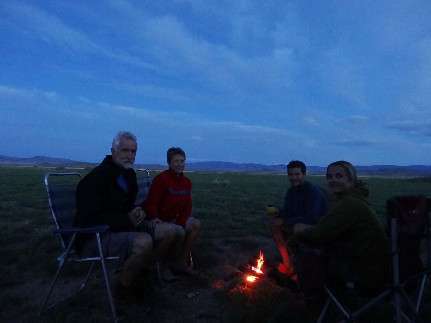 we catch up with Guy, Cheryl, Miles and Marina in the middle of nowhere and enjoy stories by the camp fire