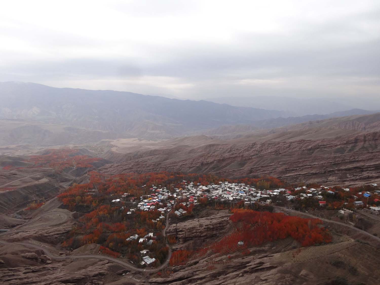 autumn colours in Alamut