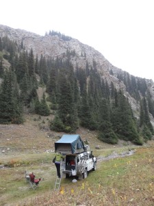 Removing one massive rock in front of a small side track rewarded us with this amazing campsite in Kyrgyzstan on the way to Tash Rabat.