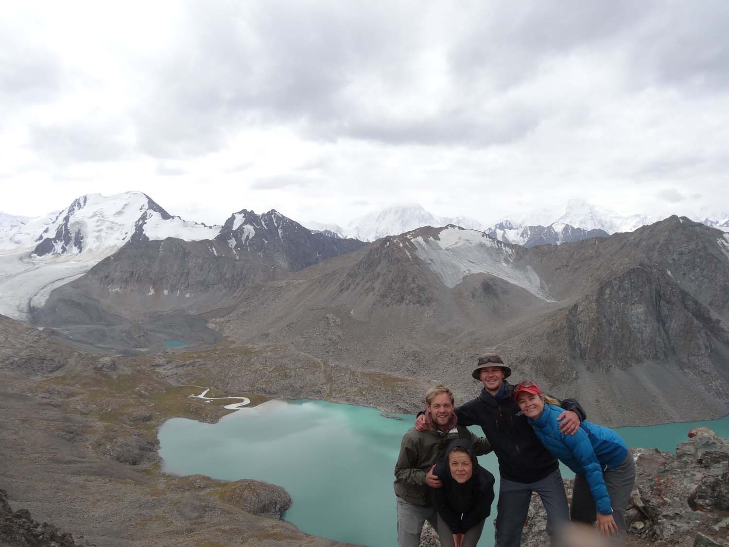 Onno, Tamar, Jon and Jude at the top of the pass, just before it started snowing