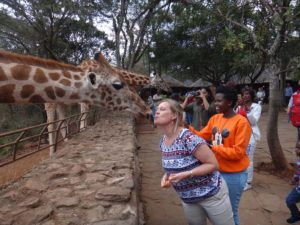 Bernie giving the giraffe a kiss